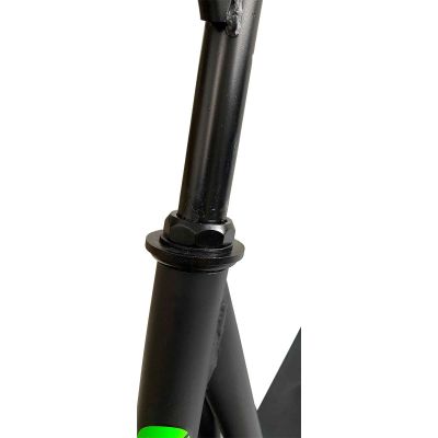 9. SCOOTER ENERO 16 GHOST RAIDER BLACK-GREEN