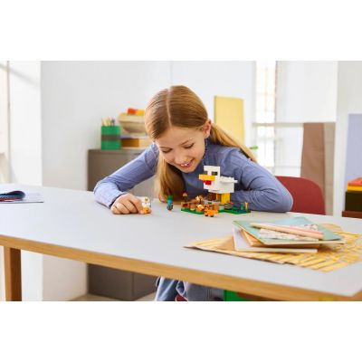 9. LEGO Minecraft 21585 Chicken Coop