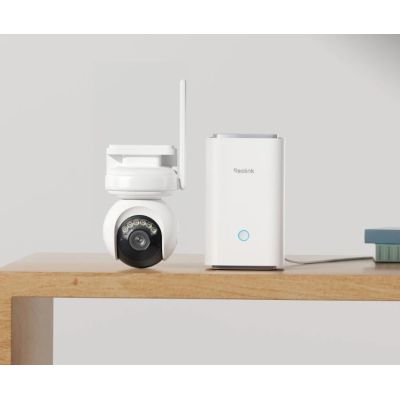 2. Reolink Altas Series B660 IP surveillance camera