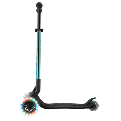 12. PRIMO FOLDABLE LIGHTS 3-Wheel Scooter (432-401-4)