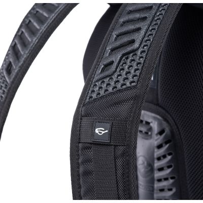 7. Hi-tec Rals backpack 92800617491