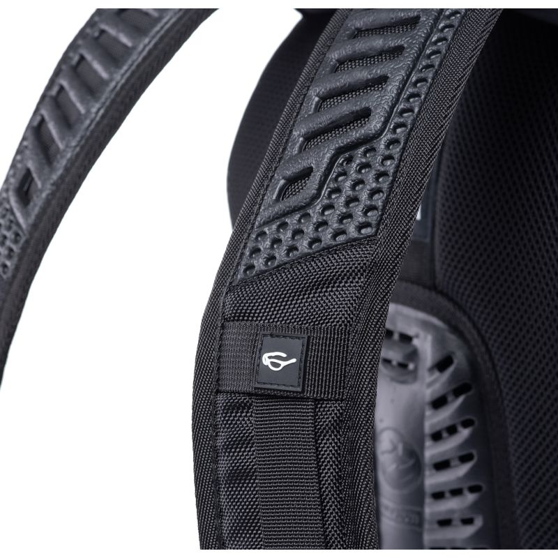 7. Hi-tec Rals backpack 92800617491