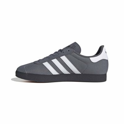4. adidas GAZELLE JR6294 shoes