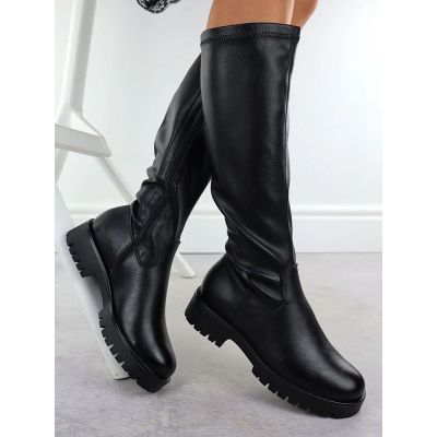 7. Women’s black platform boots Potocki 25-12729