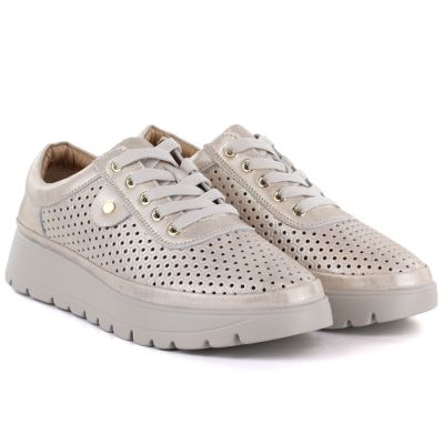 4. Women's leather openwork shoes, gold, Vinceza 79629