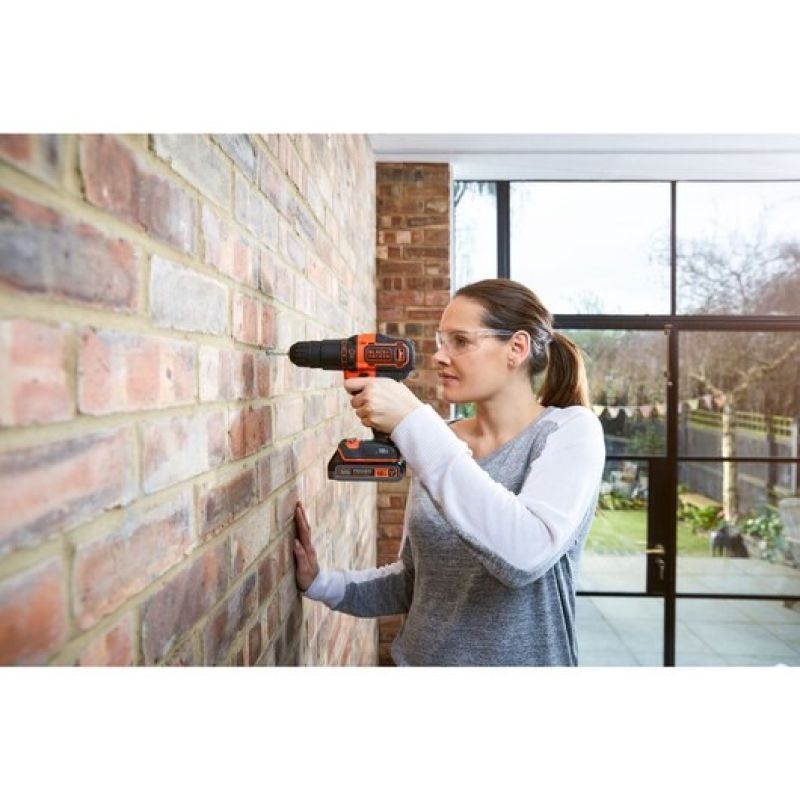 12. Black & Decker BDCHD18K1B2-QW 1400 RPM Drill