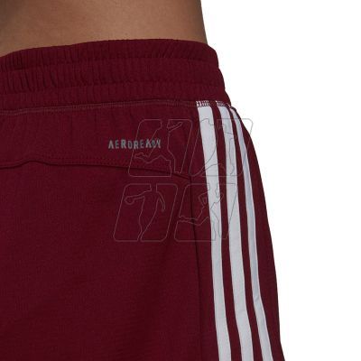 7. Adidas Pacer 3-Stripes Knit Shorts W HM3887