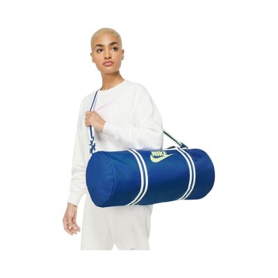 8. Nike Heritage Retro Bag DB0492-480