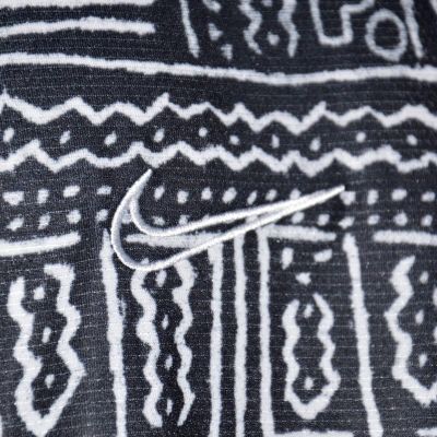 4. Nike Global Exploration Dry DNA Jersey - CK6301-010