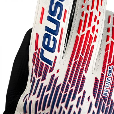 5. Reusch Attrakt Starter Solid Jr 5472014 8906 Goalkeeper Gloves