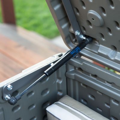 46. Garden storage box 439 L 60089
