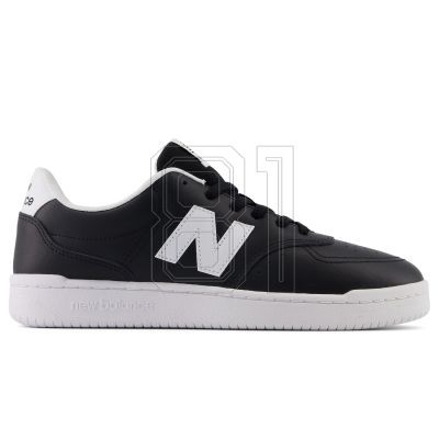 6. New Balance BB80BLK sports shoes