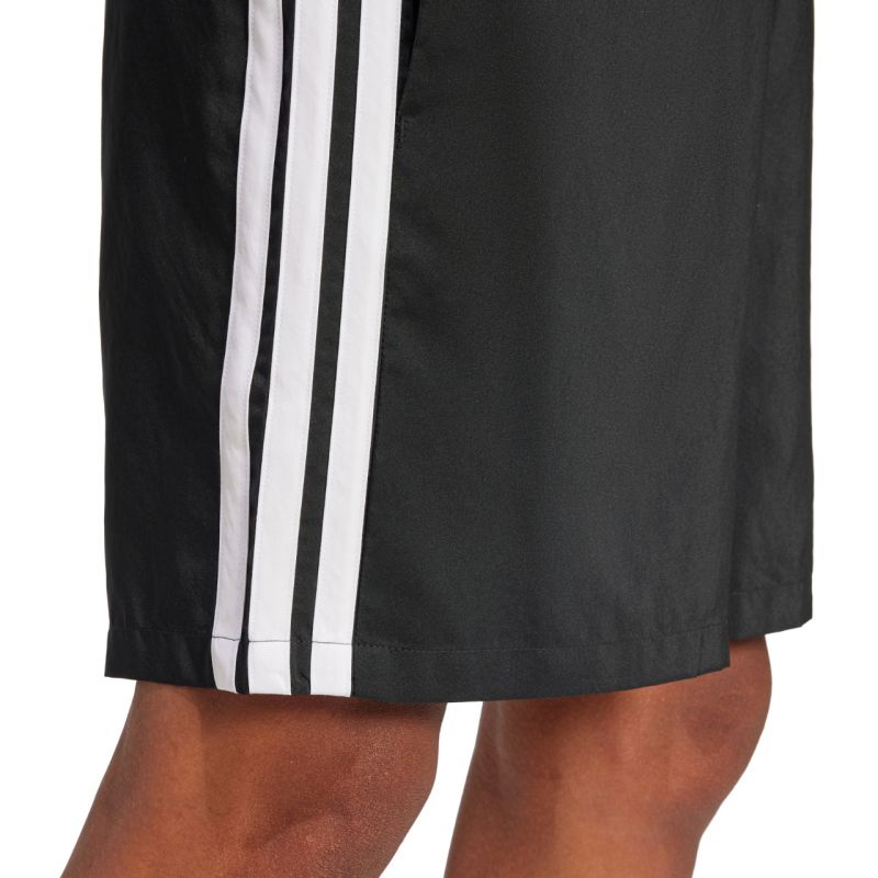 6. adidas Essentials 3-Stripes Chelsea Shorts M JW1911