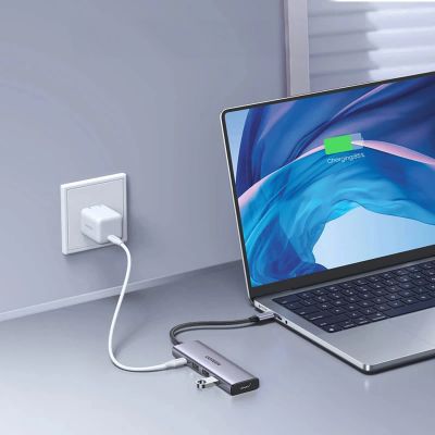 8. HUB Ugreen CM511 15597 5in1 USB-C - USB-C PD / HDMI / 3x USB-A 3.0 - gray