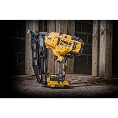 2. DeWALT DCN660D2-QW Nailer/Stapler