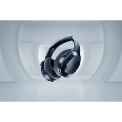 6. Razer Barracuda Black Headphones