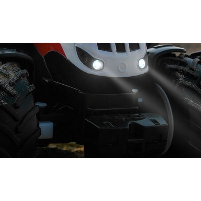 8. Remote Control (RC) Truck Tractor Model Electric Motor 1:24 (22601)