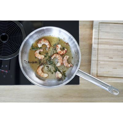 5. ZWILLING Pro Round Universal Frying Pan