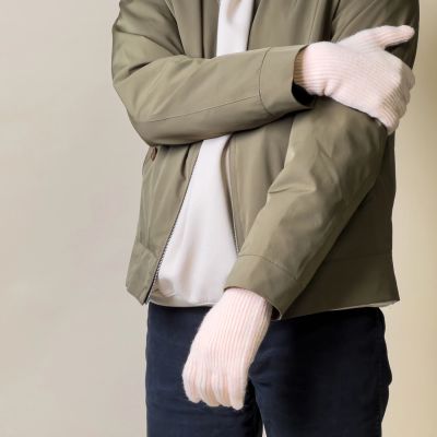 6. Braided phone gloves with cutouts for fingers - pink