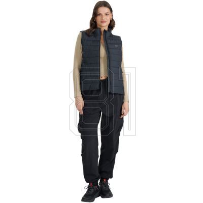 6. Vest 4F W 4FWAW25TVJAF218 20S