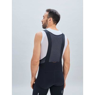 4. POC ESSENTIAL LAYER Vest - White