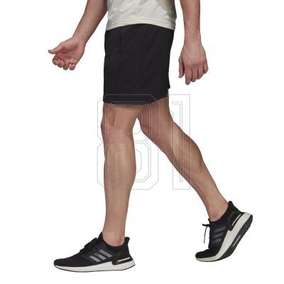 10. Adidas Yoga Training Shorts M HC4431
