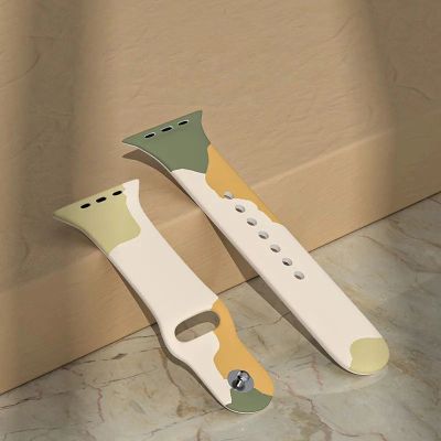 8. Silicone Strap Moro Watch Bracelet Band for Apple Watch 42 / 44 / 45 / 49 mm - Pattern 1