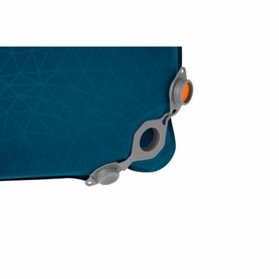 2. SEA TO SUMMIT Comfort Deluxe Self-Inflating Mat