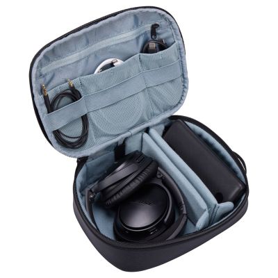 4. Thule Subterra 2 TSPW402 Black Polyester Case Black