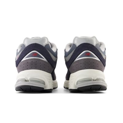6. New Balance sports shoes M M2002RSF