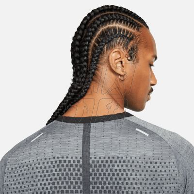 4. Nike Dri-FIT ADV TechKnit Ultra M DM4753-010 T-shirt