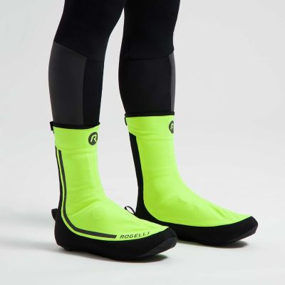 2. Rogelli ESSENTIALHIVIS shoe covers fluor 42
