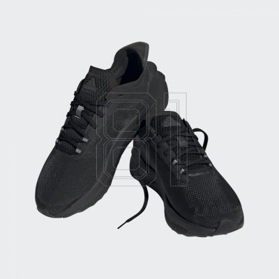 13. Adidas Avryn Shoes M HP5982 shoes