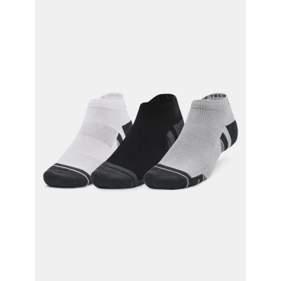 6. Under Armour 1379504-011 3-pack socks