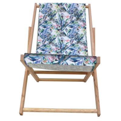 3. CLASSIC BLUE FLOWERS WOODEN DECK CHAIR