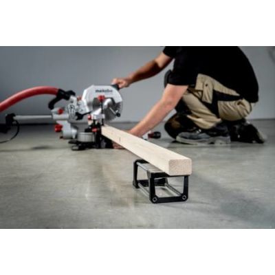 11. Metabo KGS216M 5000 RPM 1200 W