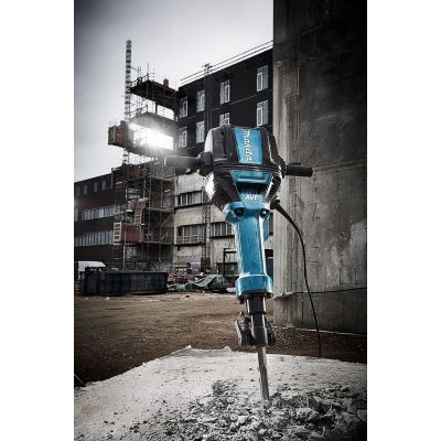 12. Makita HM1812 Concrete Splitter 2000W 870 bpm Black, Blue