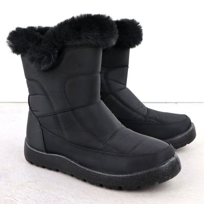16. Women's flat insulated snow boots black Potocki KI24322