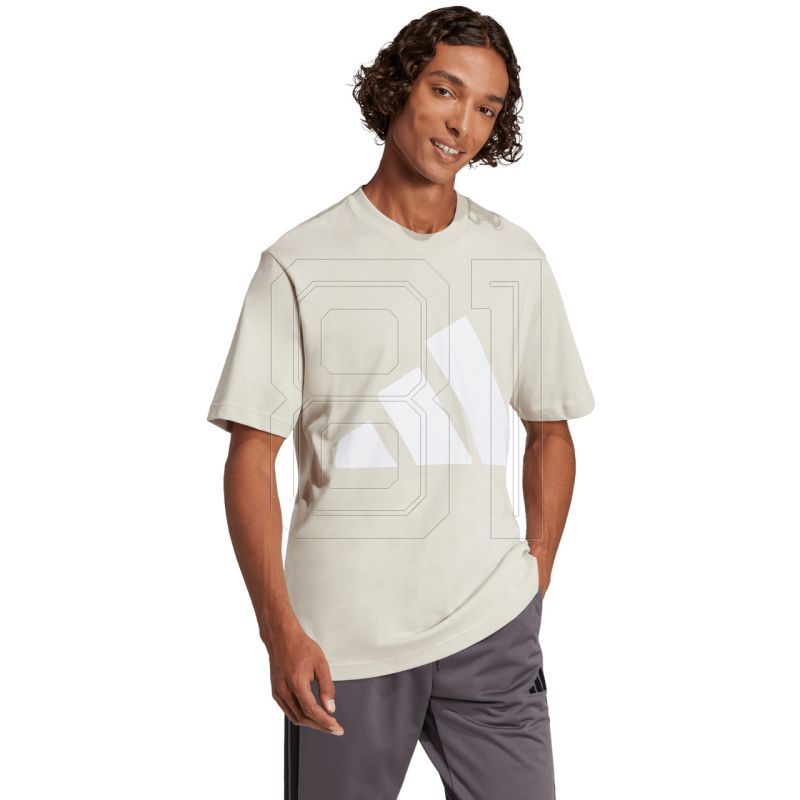 9. adidas Essentials Big Logo T-shirt M JE8933