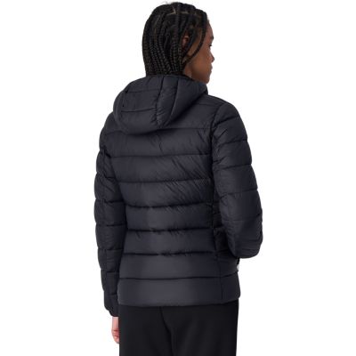 8. Champion Hooded Polyfilled Jacket W 117568 KK001