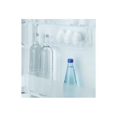 2. Built-in refrigerator ELECTROLUX LFB2AE88S1