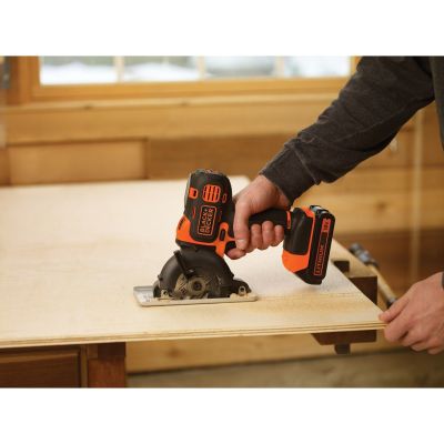 14. Black & Decker MT218K-QW Oscillating Multi-Tool Black, Orange 8500 OPM