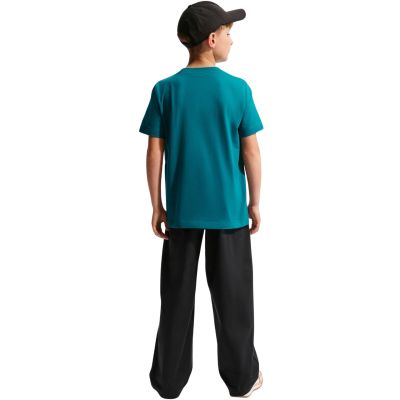 7. Nike Sportswear Kids T-Shirt Green FZ5177 372