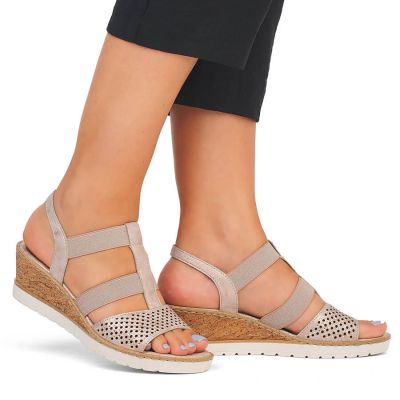 13. Comfortable wedge sandals Remonte W RKR667 rose gold
