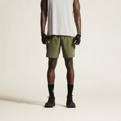 6. Craft Adv Essence Shorts M 92800660246