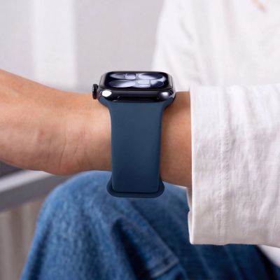 6. Tech-Protect Silicone Strap for Apple Watch 40/41/42 mm - Navy Blue