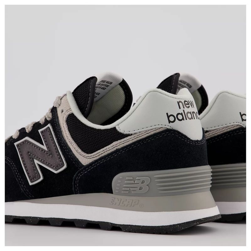 8. New Balance sneakers M WL574EVB
