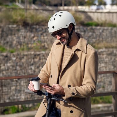 6. Wozinsky Lightweight BMX/Scooter Helmet M - White