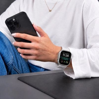 6. Tech-Protect Silicone Line Strap for Apple Watch 44 / 45 / 46 / 49 mm - Gray