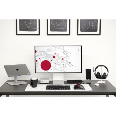 47. Kensington SD5000T5 EQ Thunderbolt 5 Docking Station with Triple 4K and PD 140W - Windows/macOS